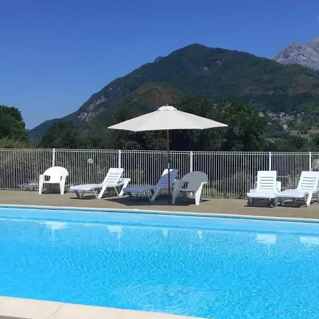 Cosy Du Birdie Logement 4 Pers Avec Piscine Giez Exterior foto